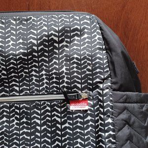 Skidaddle by Skip Hop bag Diaper Backpack Black Vine